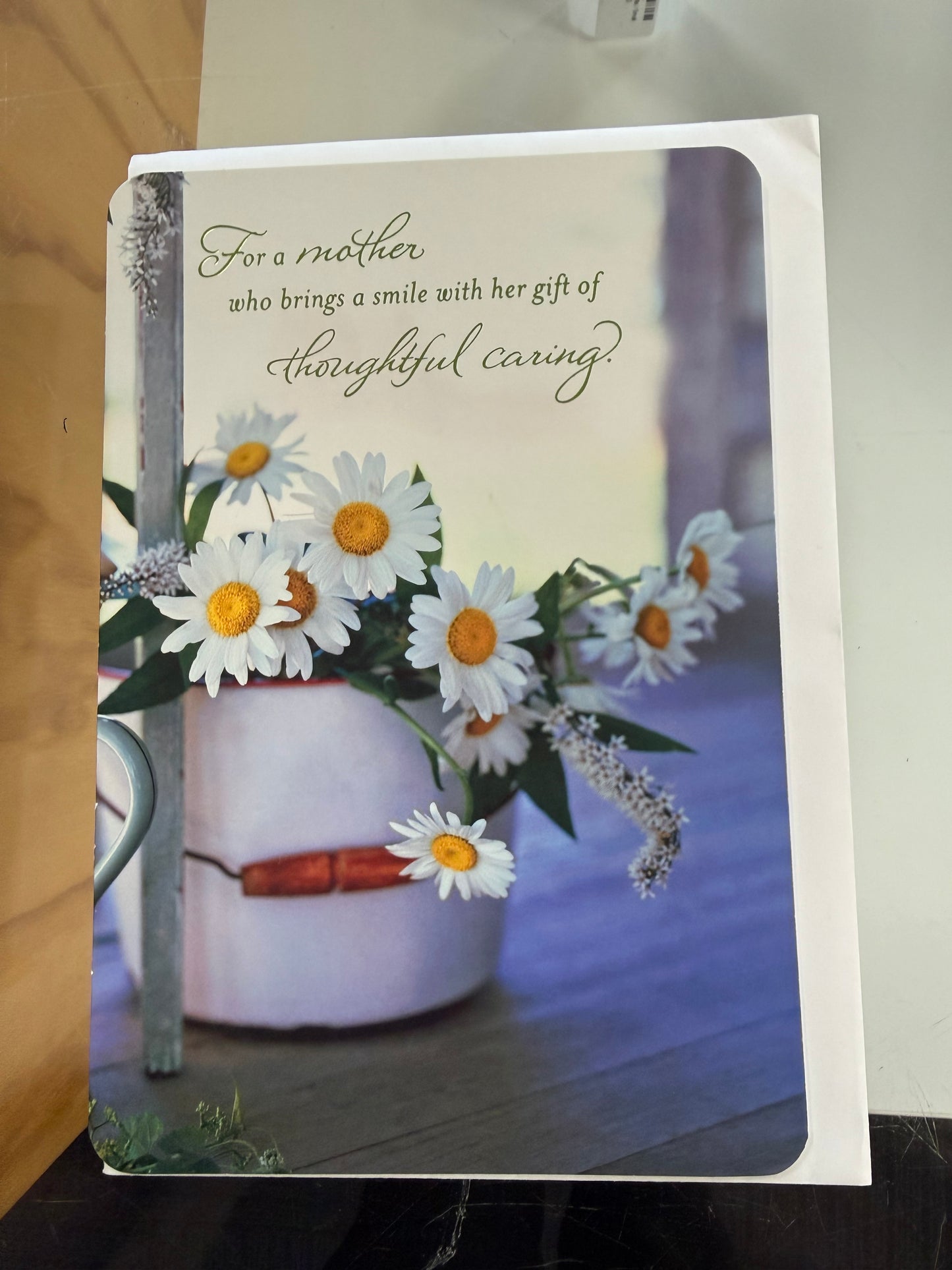 Card: Mother's Day - white daisy