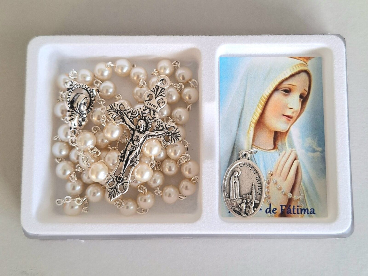 Rosary: Pearl boxed with Fatima medal