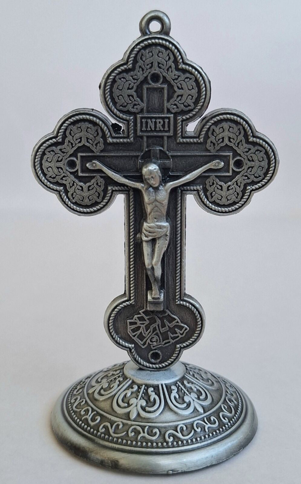 Crucifix: Standing silver 8.5cm