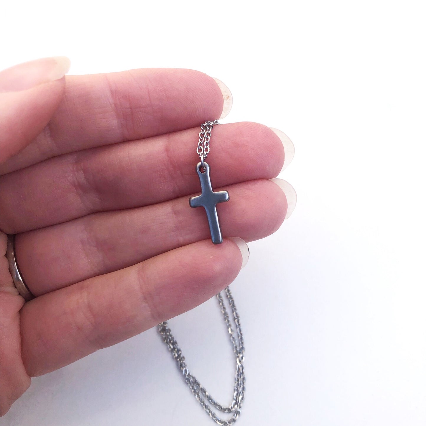 Pendant Cross 18mm on 50cm chain