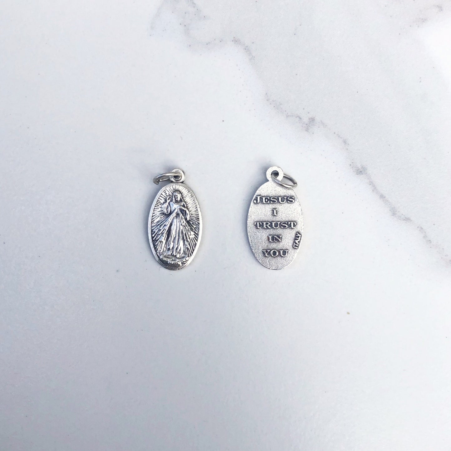 Medal: Divine Mercy Jesus I Trust in You on reverse