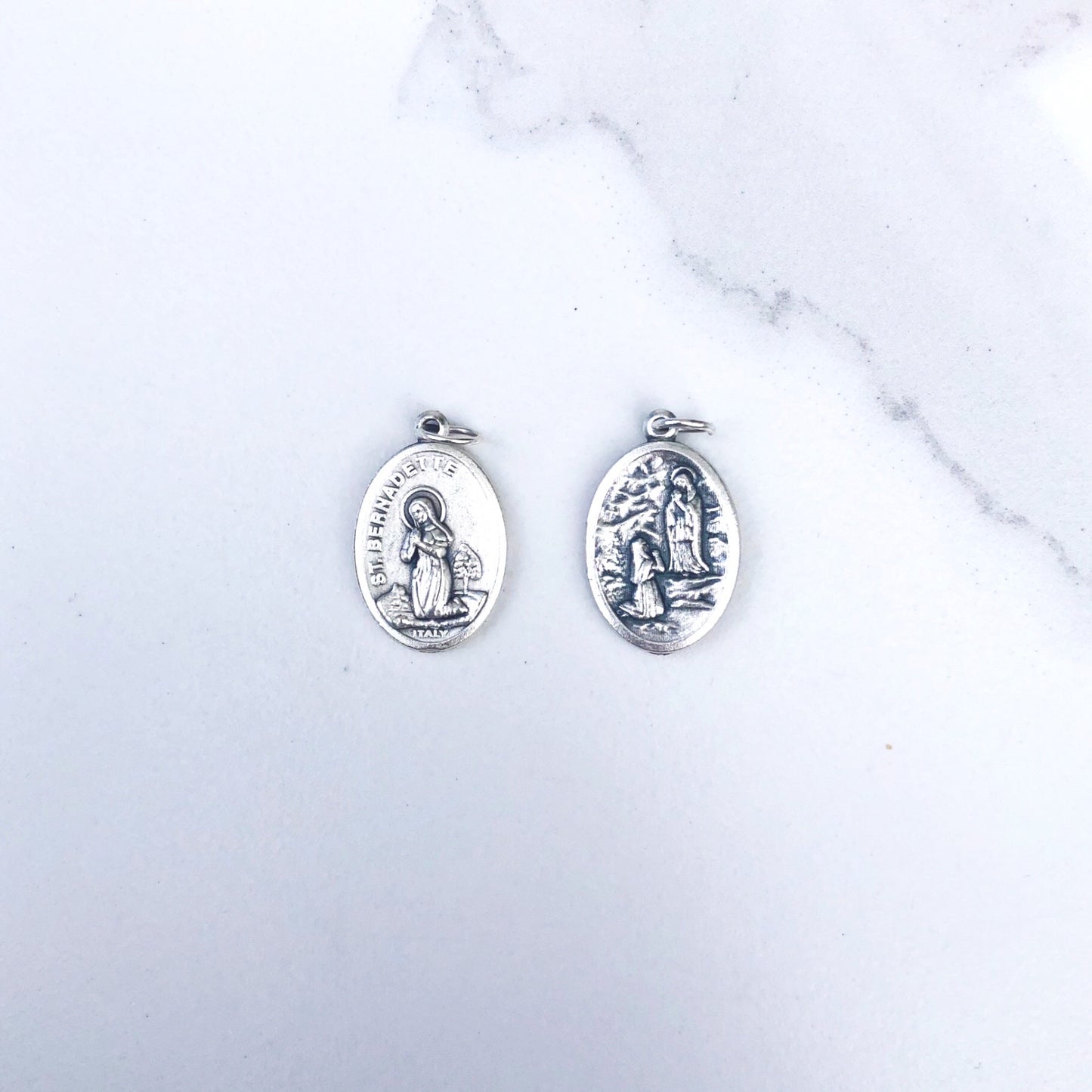 Medal: Our Lady of Lourdes/St Bernadette