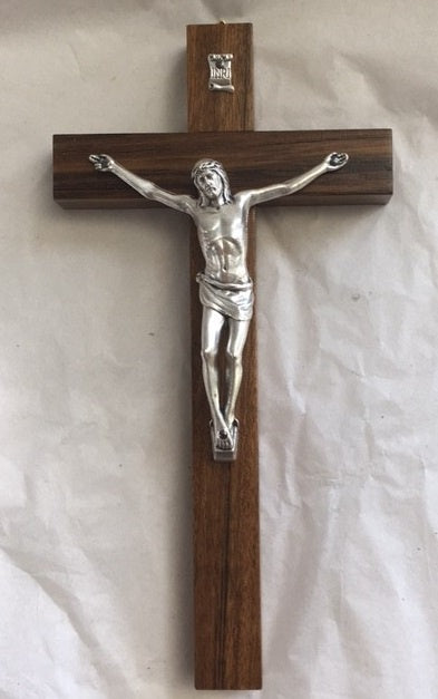 Crucifix: Wood 200mm x 100mm
