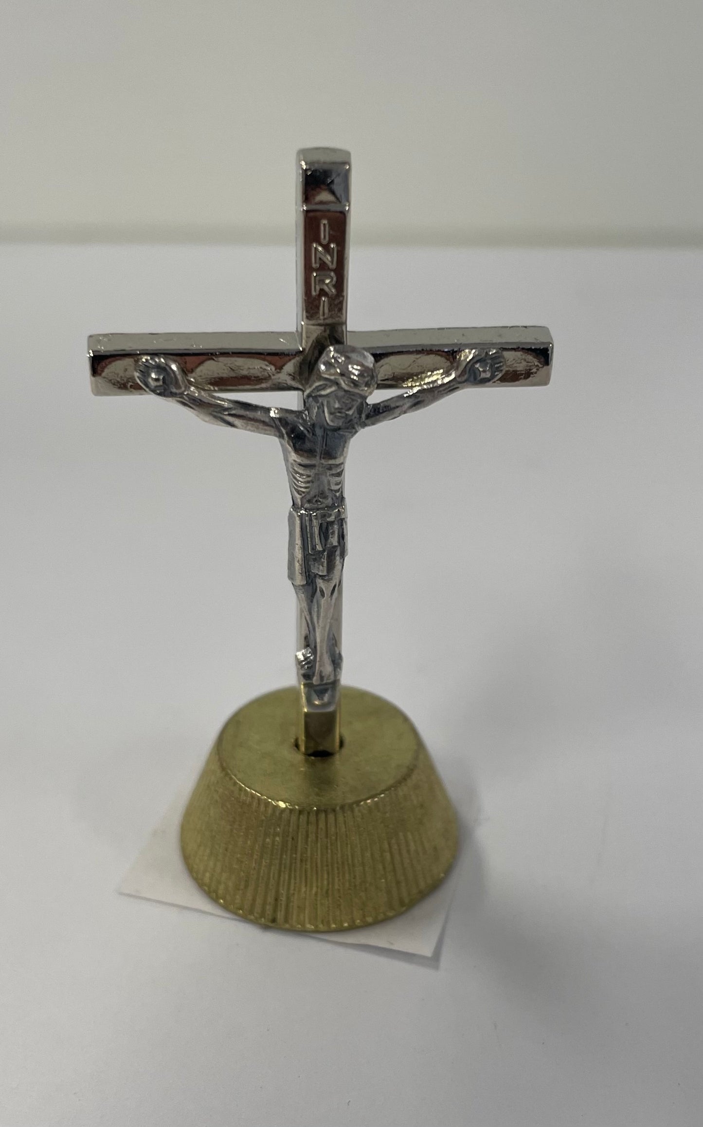 Statue: Magnet Crucifix on Base