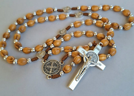Rosary: St Benedict Oval Wood boxed