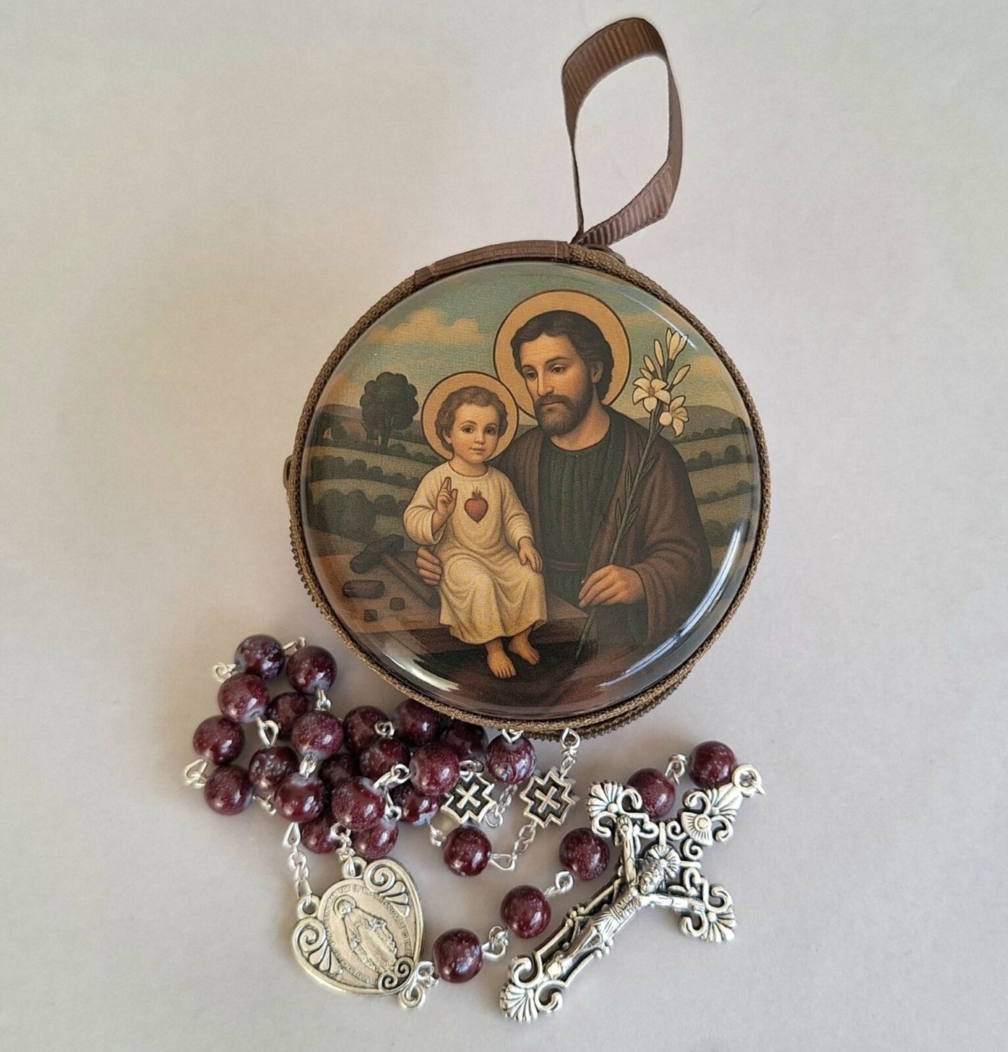Rosary Purse: round zipped with image