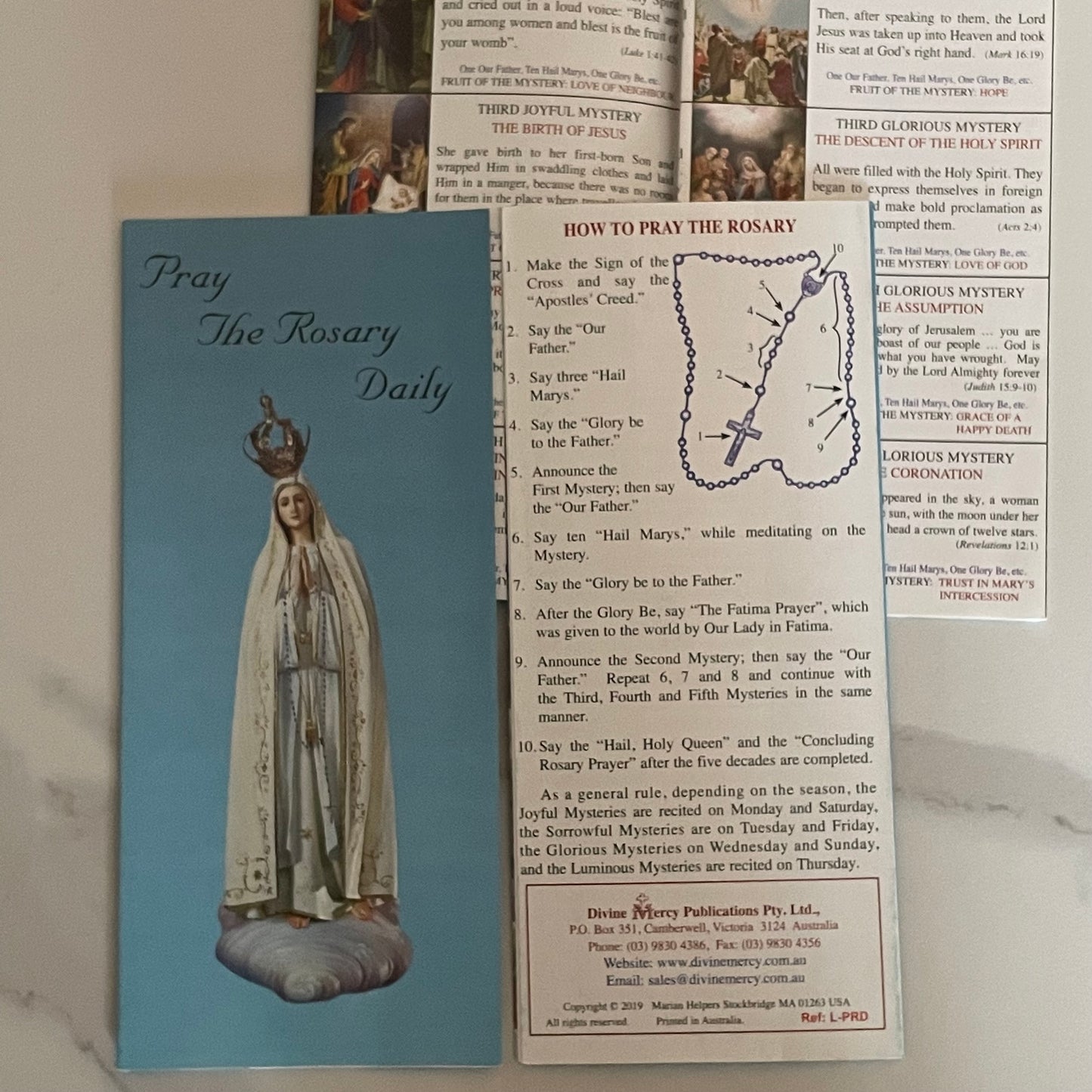 Pray The Rosary Daily leaflet