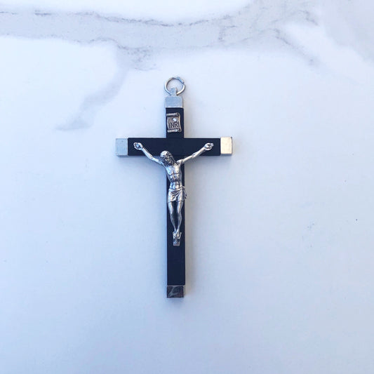 Crucifix: Black 60mm Straight Edge