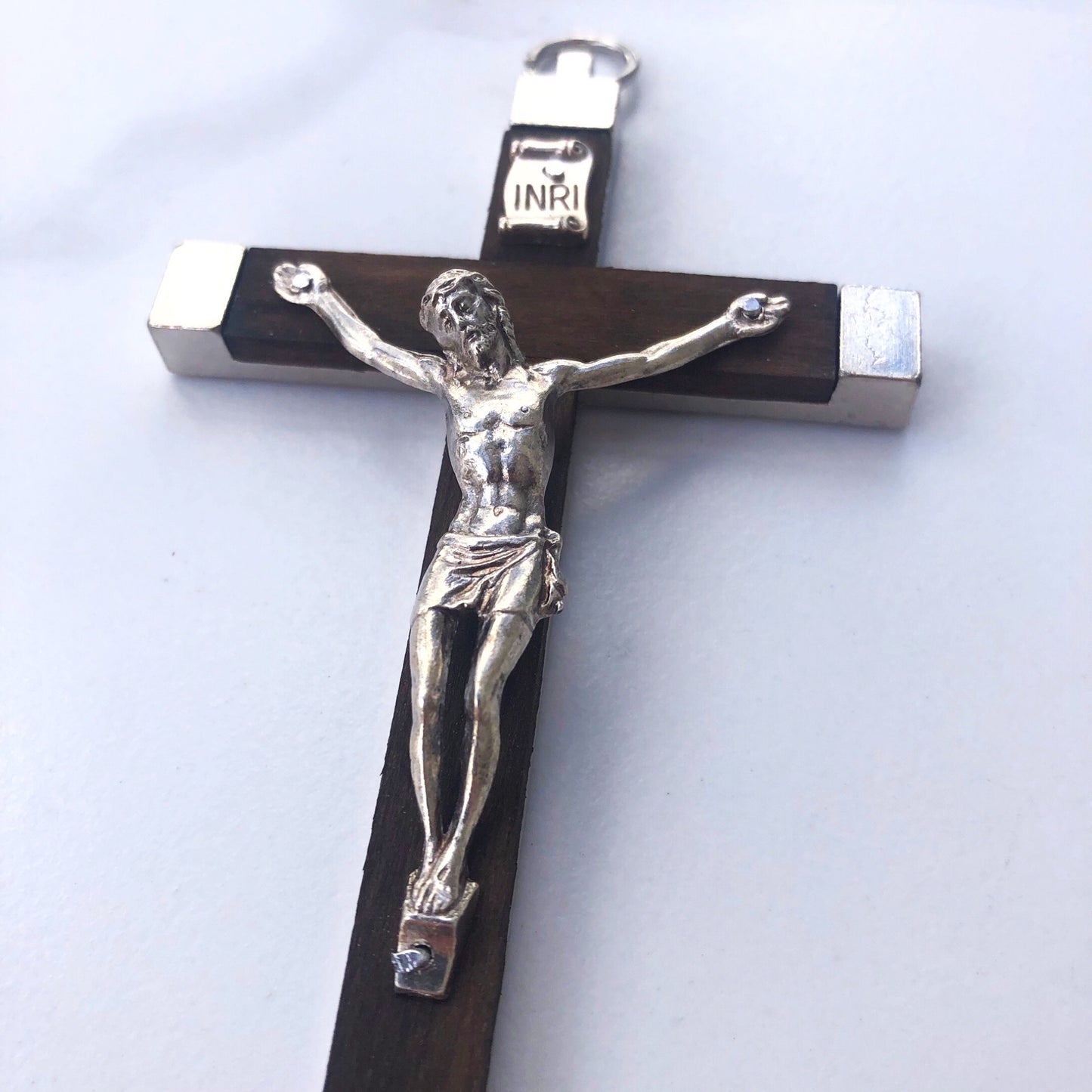 Crucifix: Wall Metal