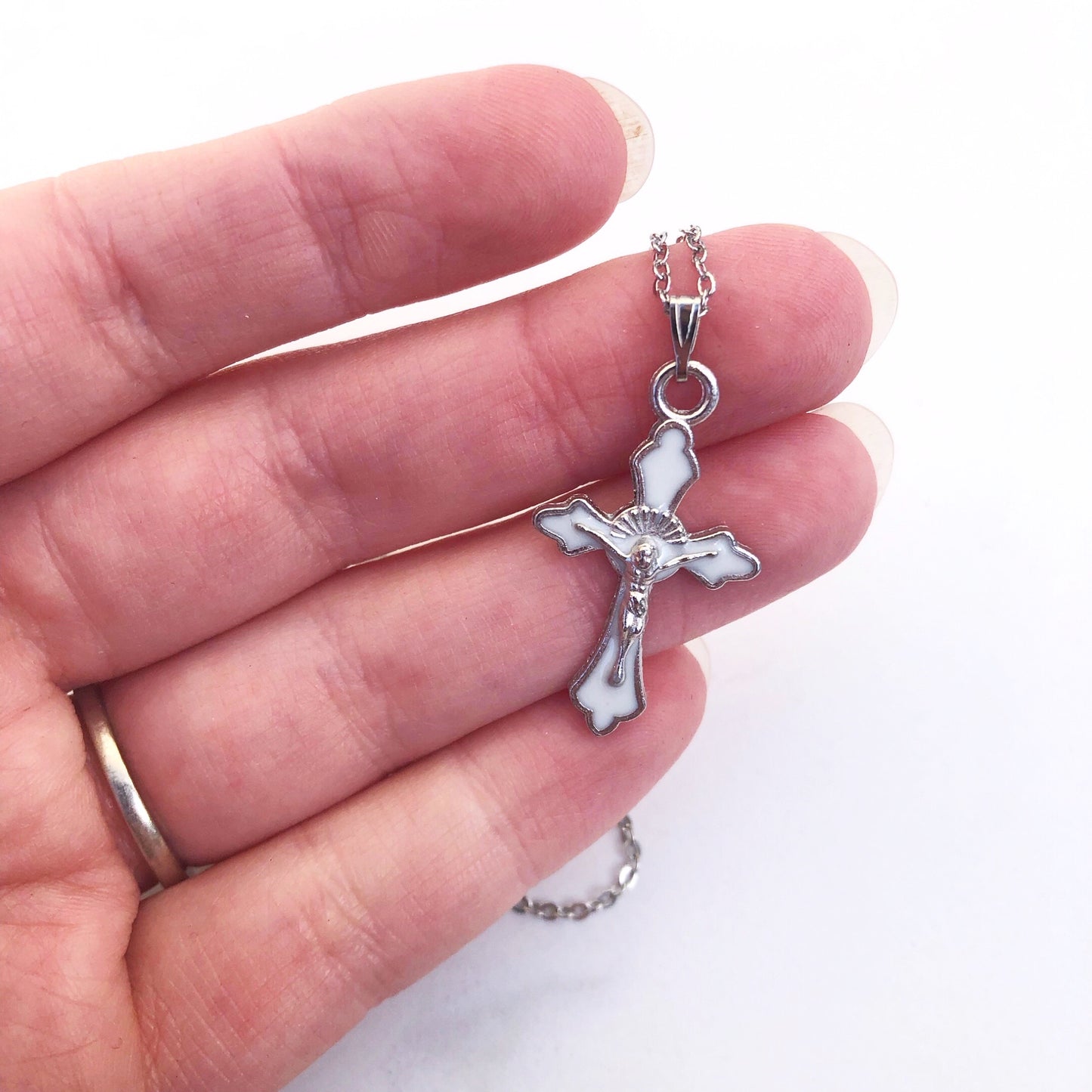 Pendant: Crucifix Enamel with Silver on Chain